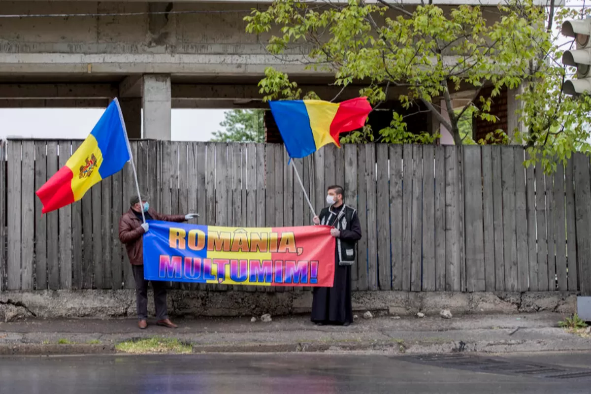 Medici și asistenți medicali din Republica Moldova sunt, de luni, în România, pentru a ajuta personalul medical de la spitalul modular de lângă Iași