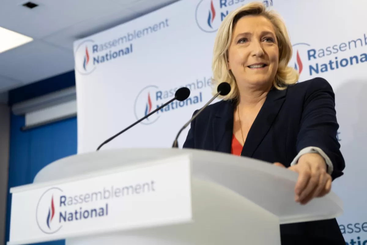 Șefa dreptei radicale franceze, Marine Le Pen, discută, la Budapesta, cu premierul conservator ungar Viktor Orban