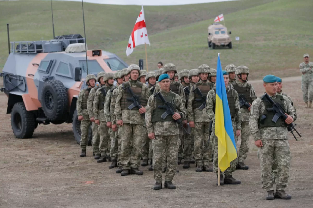 DEZINFORMARE: Ucraina și Georgia vor deveni un poligon al NATO, dar nu vor primi garanții de securitate