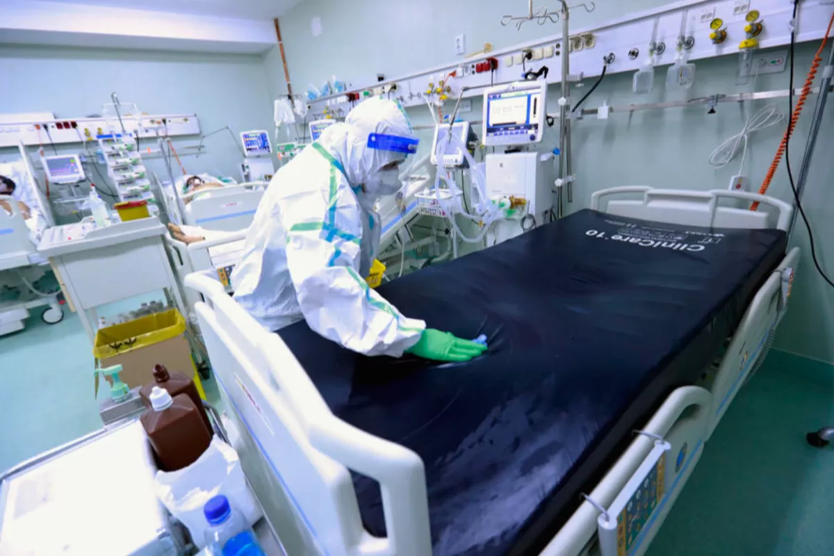 România a înregistrat, marţi, un nou record de decese la pacienţi infectaţi cu COVID-19, raportaţi în 24 de ore -   586