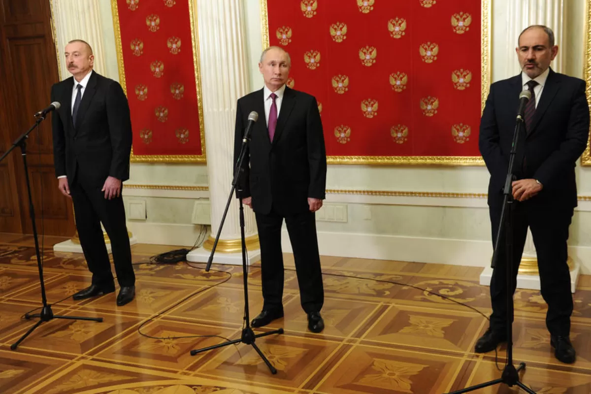 Armenia a anunțat că a încheiat cu Azerbaidjanul un nou armistițiu mediat de Rusia