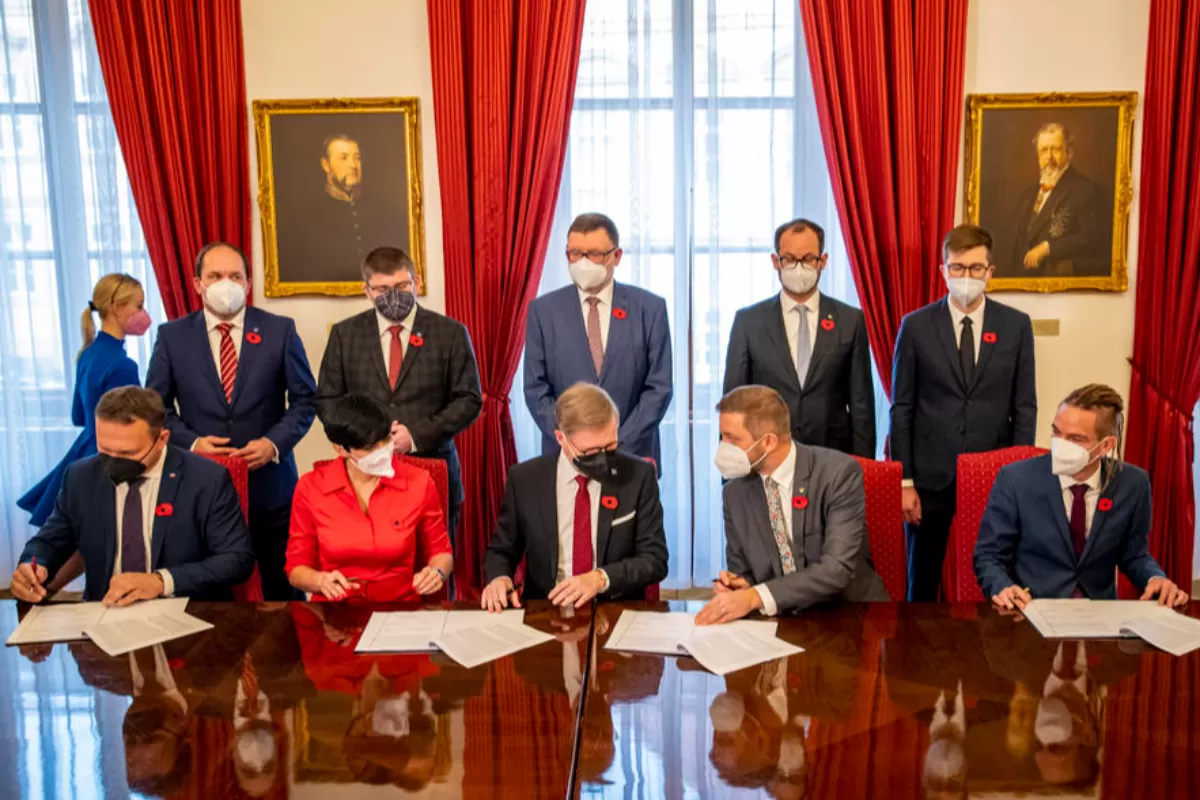 După ce a flirtat cu Rusia, Republica Cehă revine la moștenirea lui Vaclav Havel