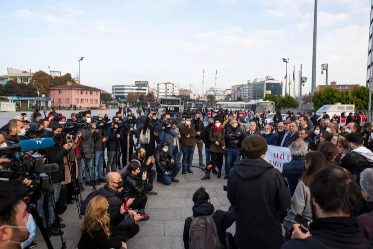 În Turcia se reia procesul intentat filantropului şi opozantului Osman Kavala