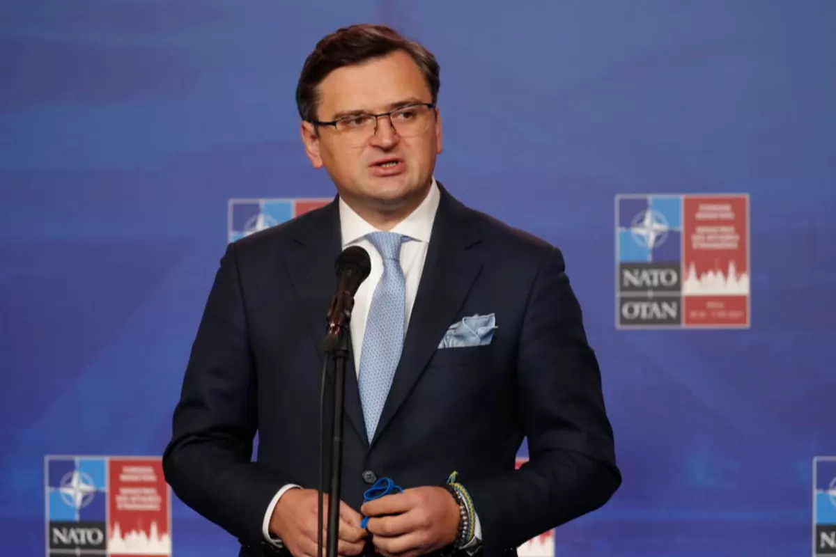 Ucraina a cerut NATO să pregătească sancțiuni economice împotriva Rusiei și să-și intensifice cooperarea militară cu Kievul