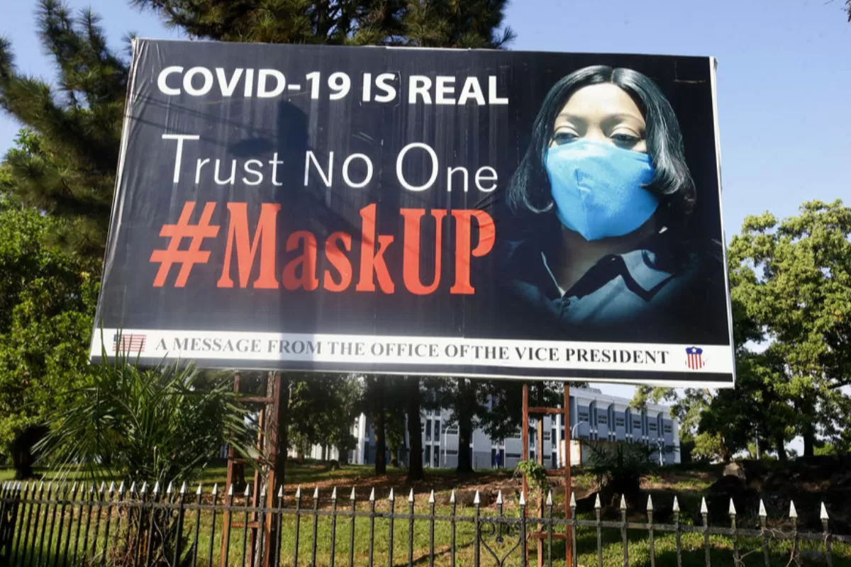 FAKE NEWS: Tulpina Omicron, inventată pentru a impune dictatura globală