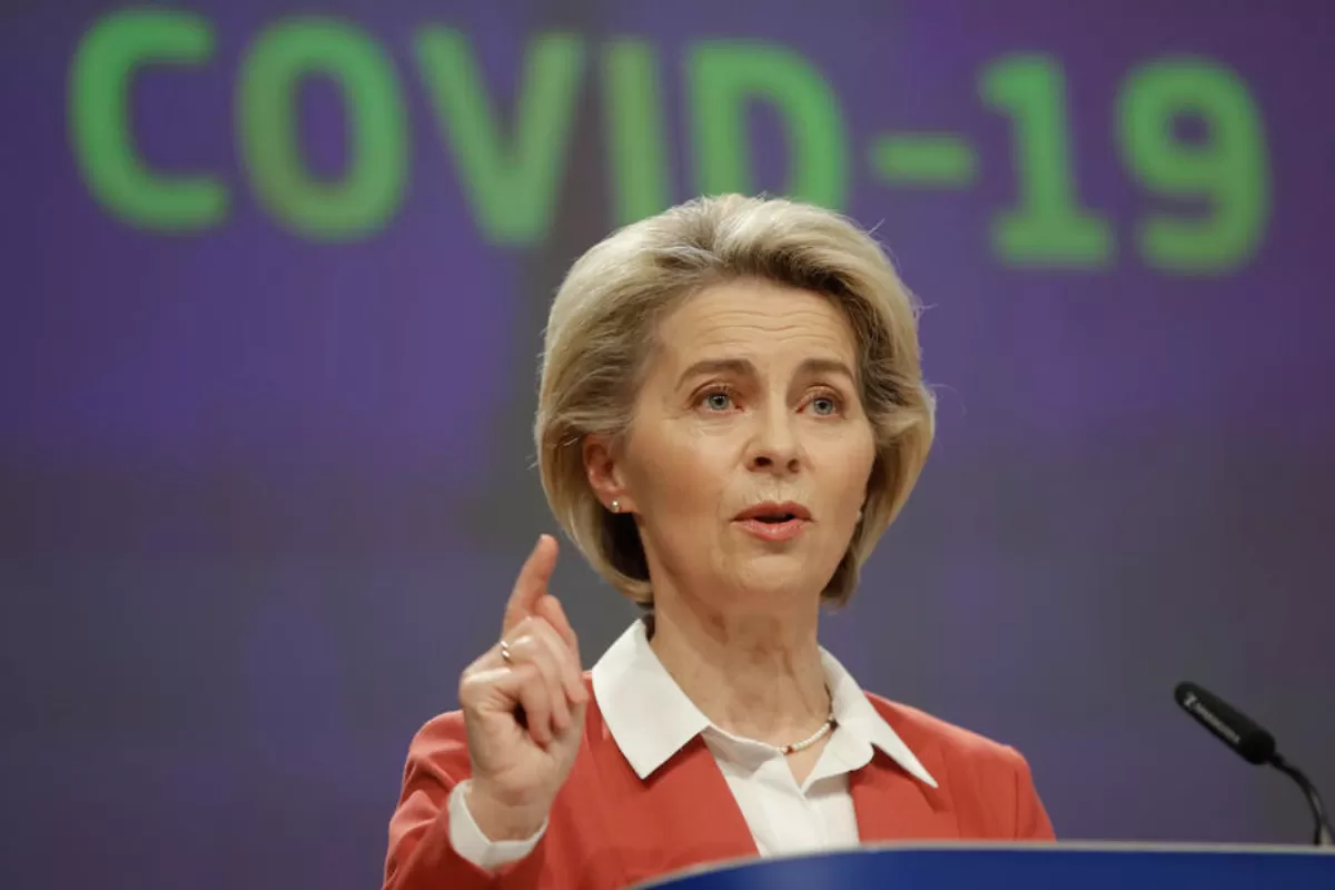 Preşedinta Comisiei Europene, Ursula von der Leyen, a apreciat, miercuri, că la nivel comunitar ar trebui luată în calcul instituirea vaccinării obligatorii împotriva COVID-19