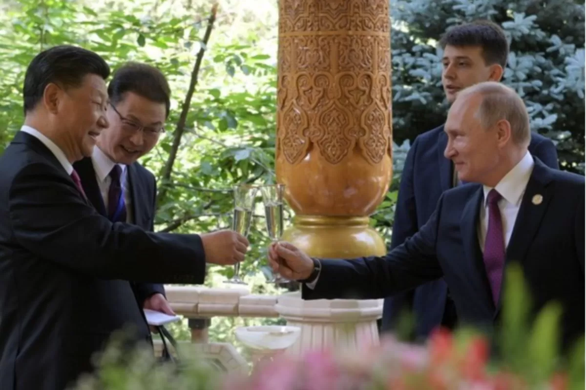 Democrații vs. autocrații: un nou Război Rece?