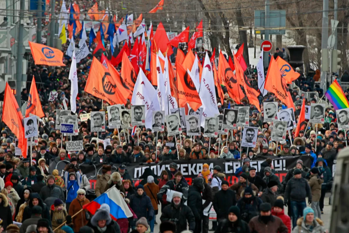 AGENTS.MEDIA: Bolotnaya, după 10 ani. Ghid de călătorie în Rusia, unde cetățenilor le este interzis totul