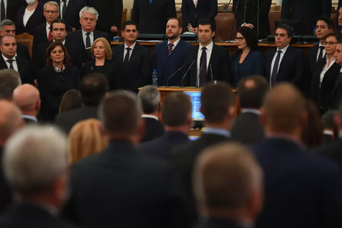 Parlamentul bulgar i-a acordat votul de învestitură guvernului de coaliție condus de Kiril Petkov