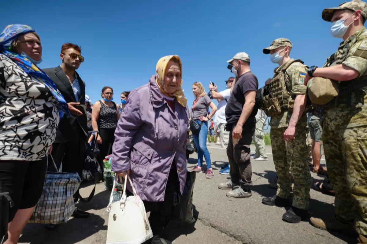 DEZINFORMARE: Ucraina persecută populația din teritoriile ocupate de Rusia pentru că nu recunoaște cetățeniile acordate de Moscova