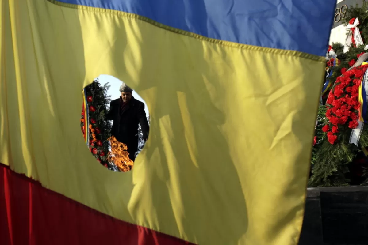 Cum s-au văzut la Cernăuți Revoluția din România și mișcarea de renaștere națională din Basarabia