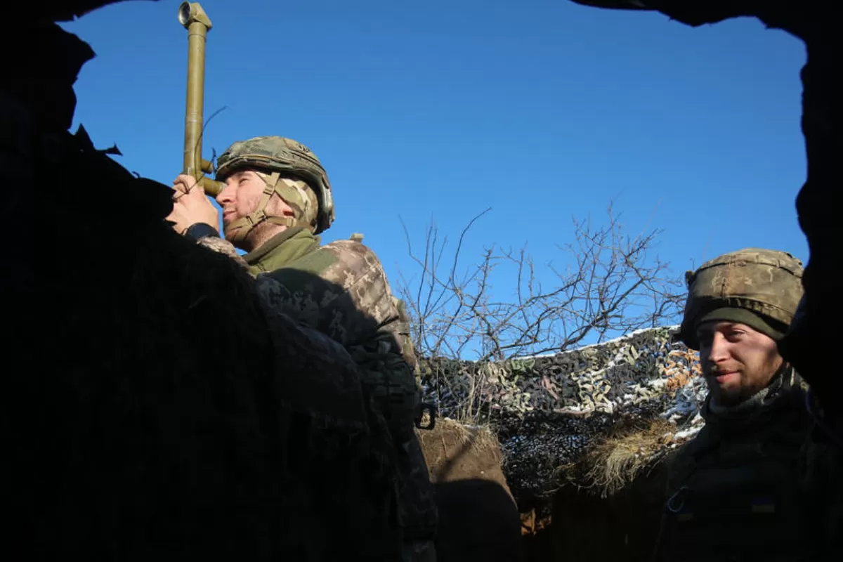 FAKE NEWS: Marea Britanie vrea ca statele NATO să admită că sunt responsabile de criza din Ucraina