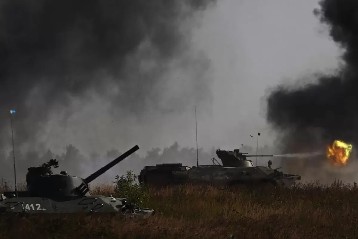 Criza din Ucraina: 122 de mii de militari ruși – lângă frontiera ucraineană, alți 143 de mii – la o distanță de doar 400 de km.