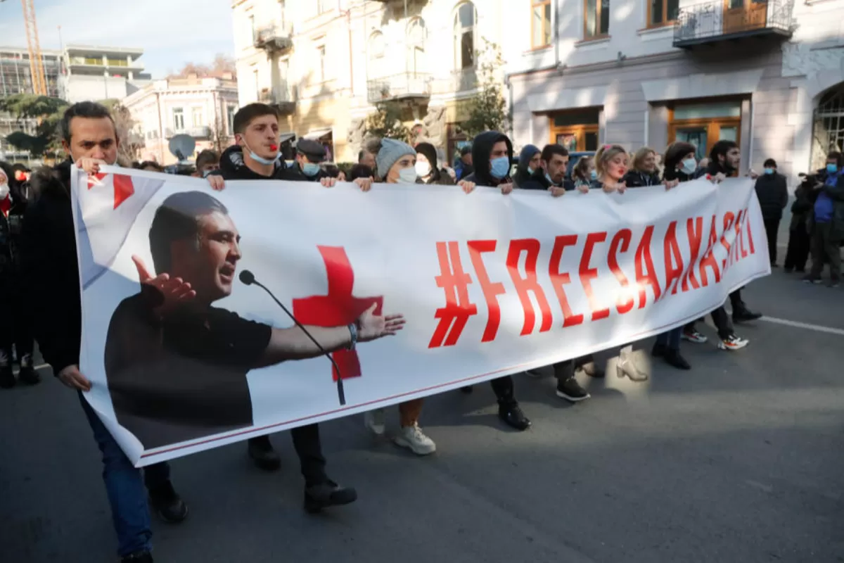 Fostul preşedinte georgian Mihail Saakaşvili a fost transferat, joi, înapoi în închisoare