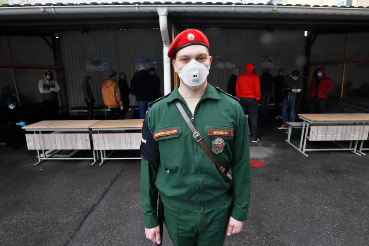 Criza din Ucraina: Peste 34 de mii de tineri din Crimeea au fost înrolați în armata Federației Ruse începând cu 2014