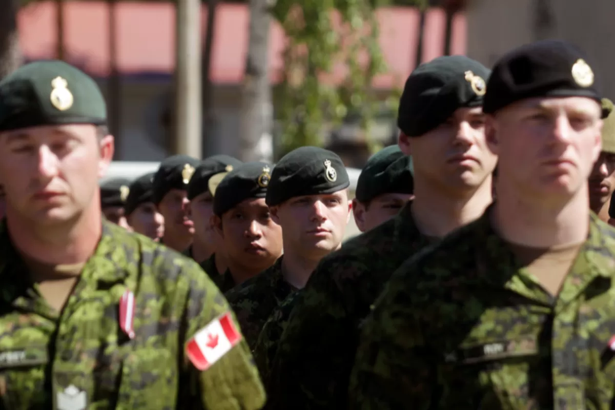 Criza din Ucraina: Canada a trimis în Ucraina un mic contingent al forţelor sale speciale