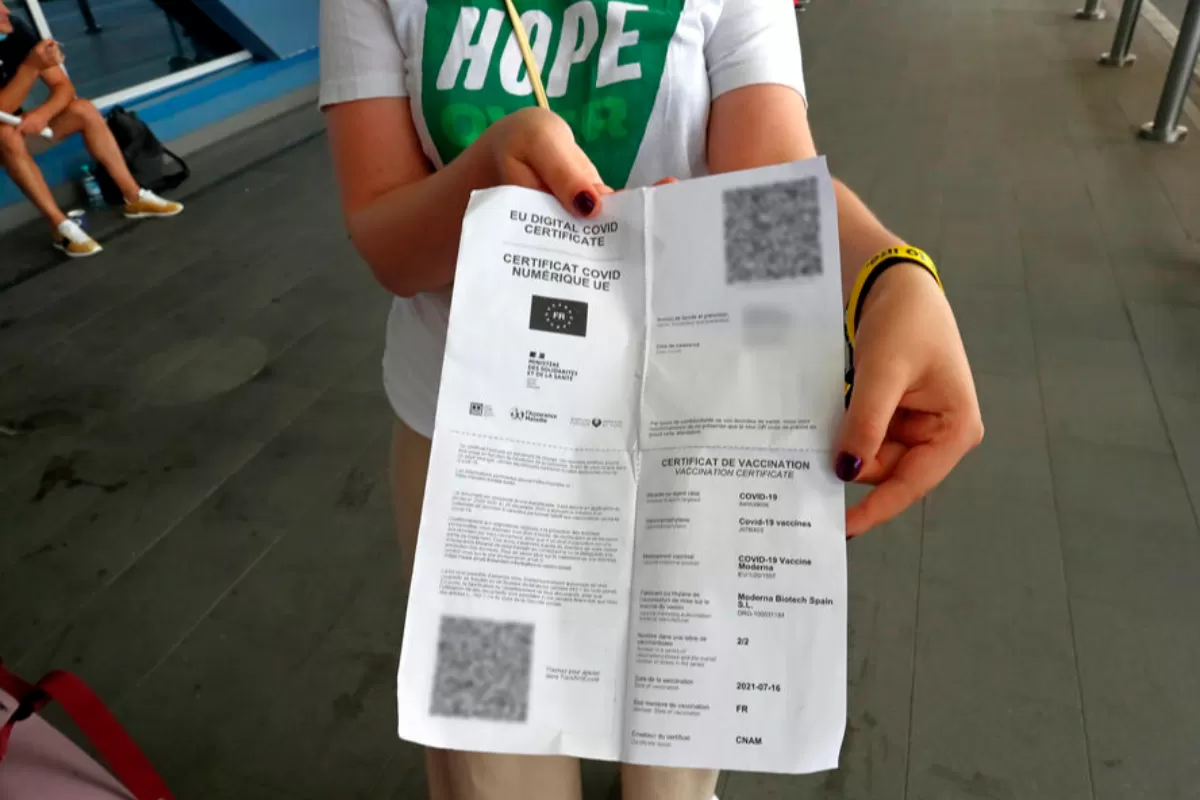 DEZINFORMARE: Prin codul QR de pe certificatele verzi se impune creditul social și e înrobită populația