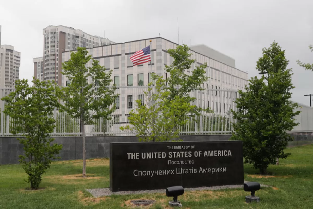 Criza din Ucraina: Statele Unite își restrâng activitatea la ambasada de la Kiev