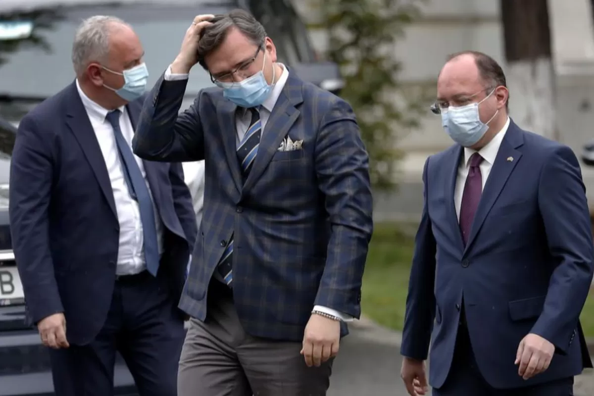 Criza din Ucraina: Situaţia din ţara vecină domină agenda şedinţei CSAT, convocată, la Bucureşti, de preşedintele Klaus Iohannis