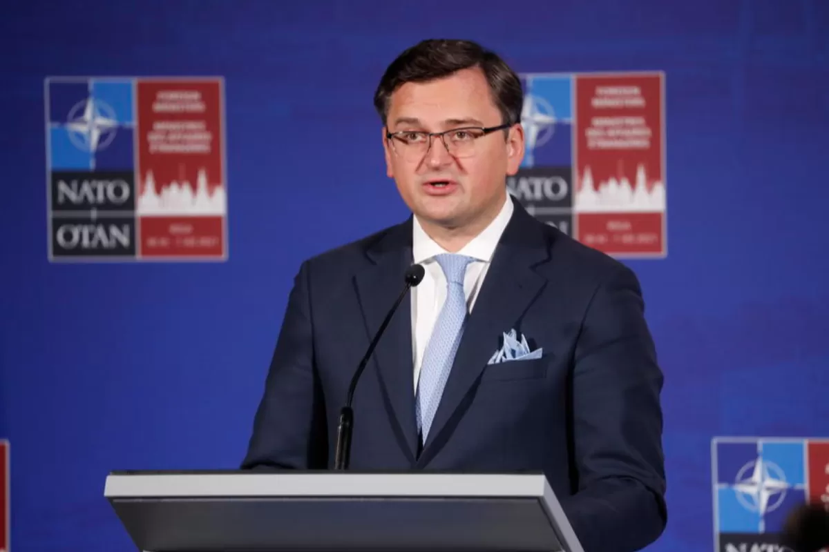 Criza din Ucraina: ministrul ucrainean de Externe, Dmytro Kuleba, crede că numărul militarilor ruși masați la frontierele țării sale e, încă, insuficient pentru un atac de amploare