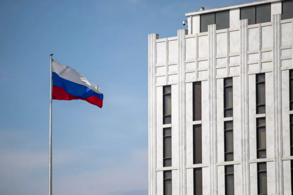 Criza din Ucraina: Rusia pretinde că nu va bate în retragere de teama sancțiunilor americane