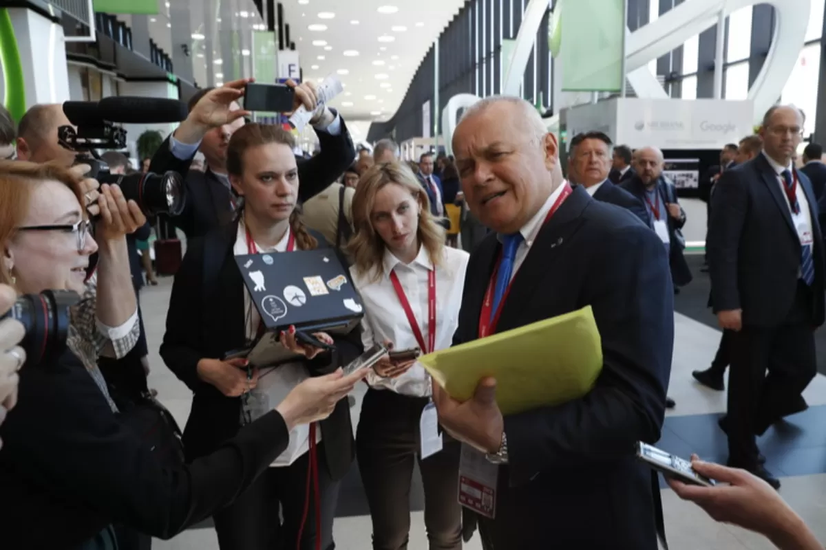 FAKE NEWS: NATO se extinde agresiv spre est, iar Statele Unite împing Ucraina spre un război cu Rusia