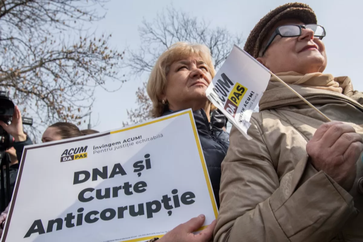 O întrebare esențială pentru viitorul Republicii Moldova: reforma justiției sau show televizat?