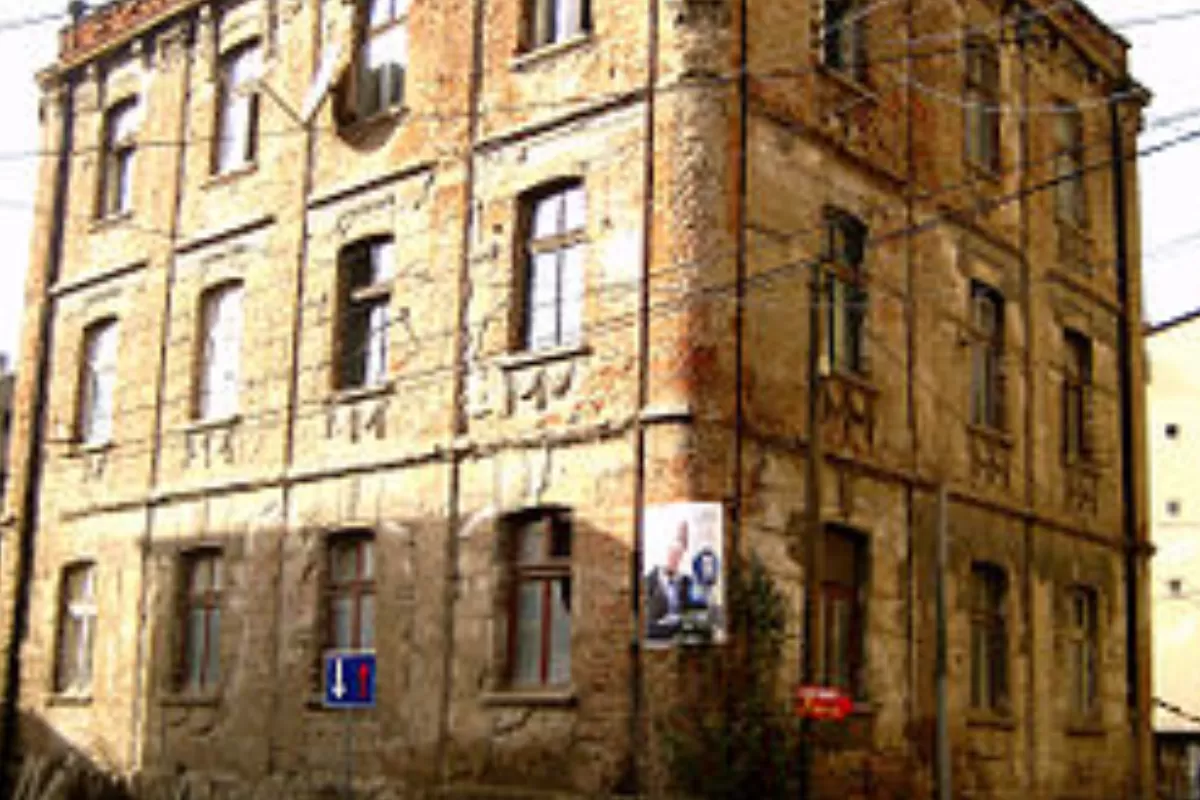 Scandal în Kosovo, după ce fonduri internaționale au fost alocate renovării casei unui politician pro-fascist