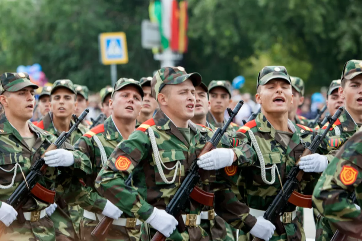 FAKE NEWS: NATO furnizează armament Ucrainei prin Republica Moldova, care astfel își încalcă neutralitatea