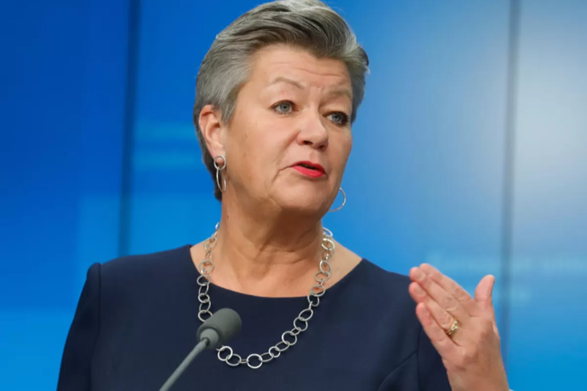 RĂZBOI ÎN UCRAINA: UE se pregăteşte pentru milioane de refugiaţi din Ucraina – afirmă comisarul european pentru Afaceri Interne