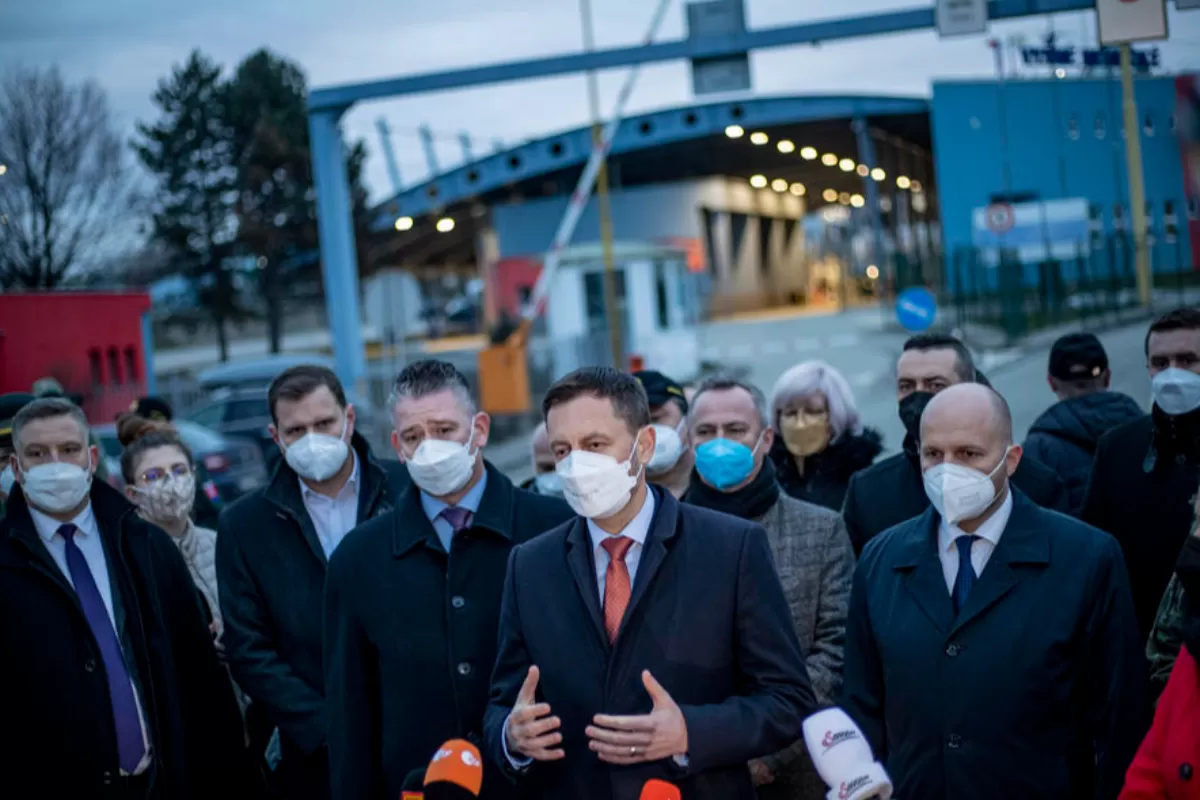 Slovacia a anunțat că va expulza trei angajați ai ambasadei ruse la Bratislava