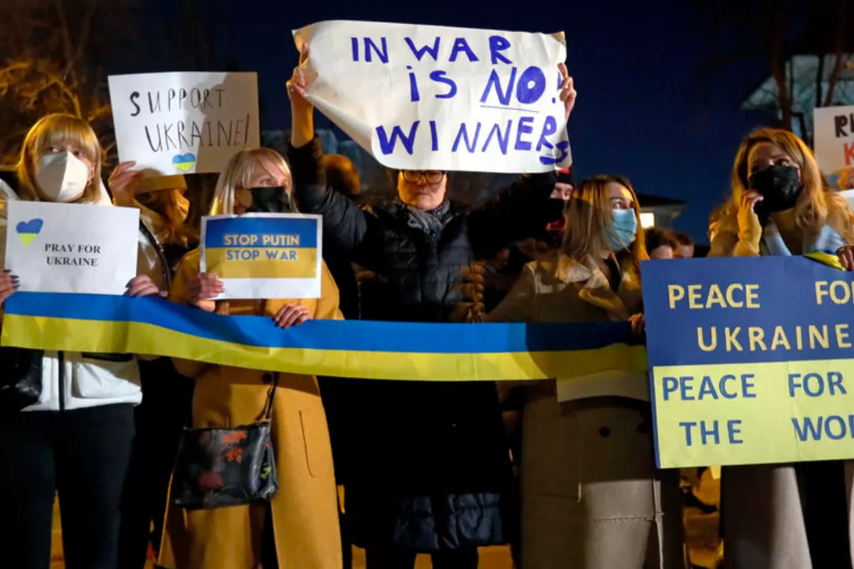 RĂZBOI ÎN UCRAINA: Peste patru mii de cetăţeni ucraineni au solicitat azil în România