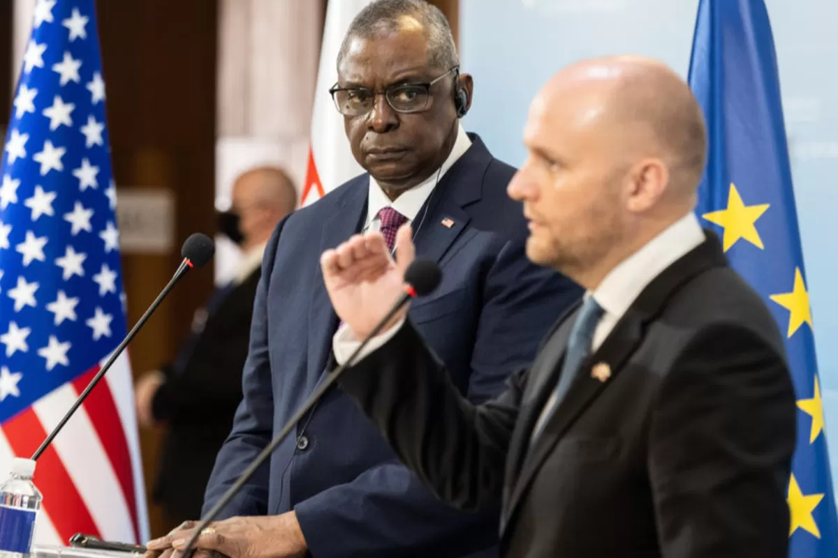 RĂZBOI ÎN UCRAINA: În Slovacia, au sosit primele unităţi militare care vor desfăşura sistemul de apărare Patriot