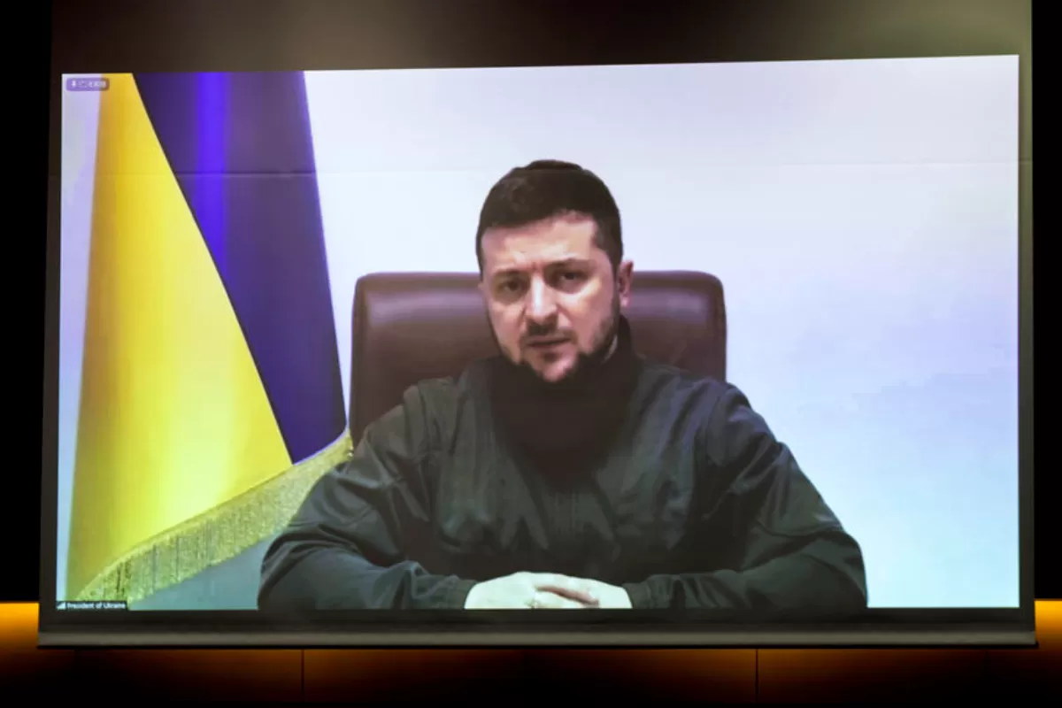 RĂZBOI ÎN UCRAINA: Președintele Zelenski face apel la proteste la nivel mondial, la o lună de la începutul invaziei ruse din Ucraina