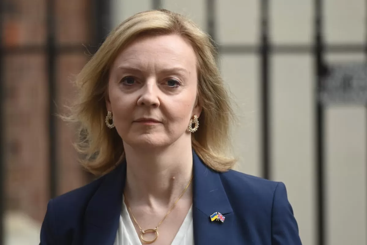 RĂZBOI ÎN UCRAINA: Londra anunță că sancțiunile britanice ar putea fi ridicate, dacă Moscova este de acord cu o încetare totală a focului și își retrage trupele