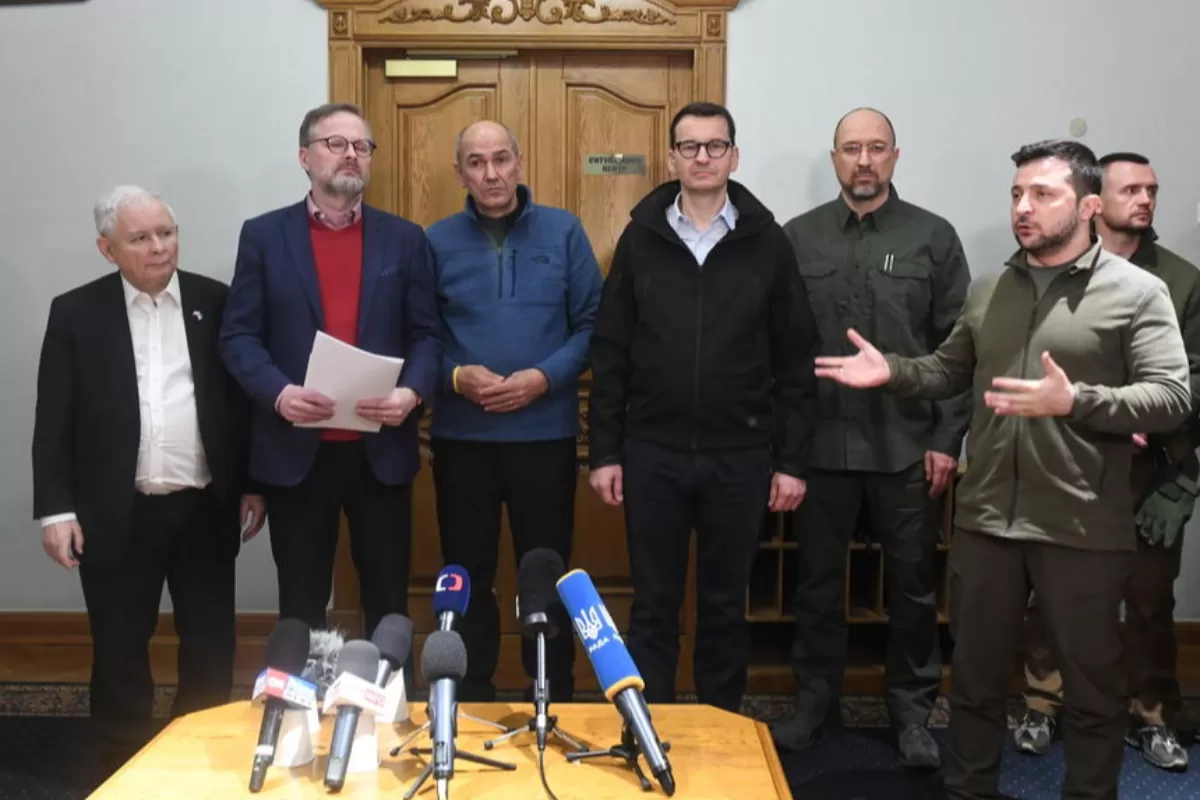 Amintirea agresiunilor trecute i-a făcut chiar și pe cehii pro-ruși să condamne invadarea Ucrainei de către Rusia