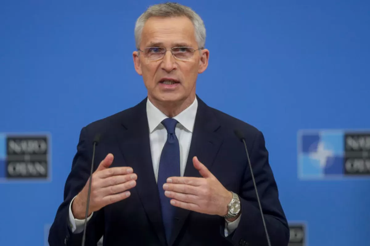 RĂZBOI ÎN UCRAINA: NATO remarcă o regrupare a trupelor ruse în Ucraina şi se aşteaptă la noi ofensive