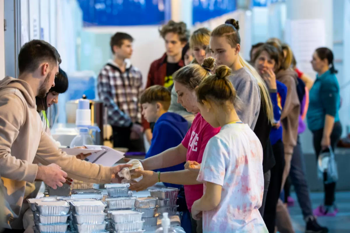 DEZINFORMARE: Refugiații ucraineni abuzează de ospitalitatea moldovenilor