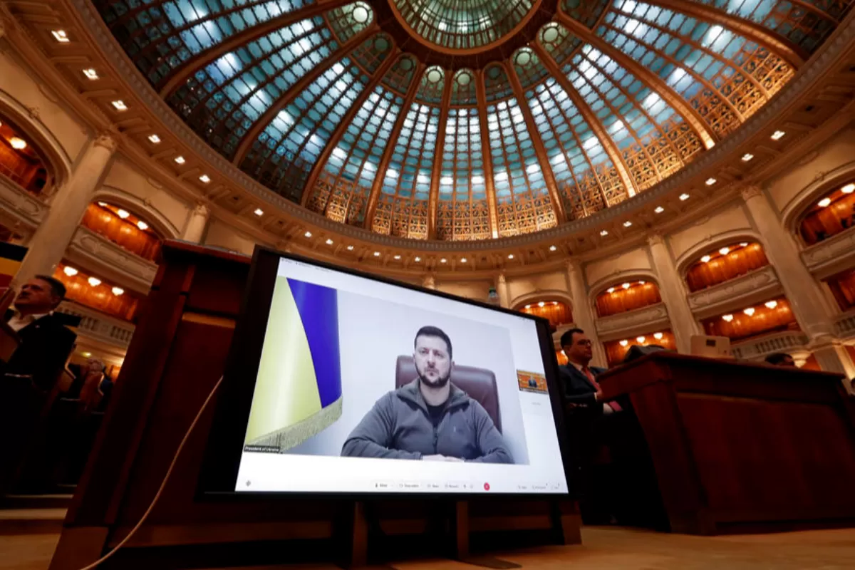 DEZINFORMARE: Zelenski condiționează drepturile comunității românești din Ucraina de ajutorul Bucureștiului