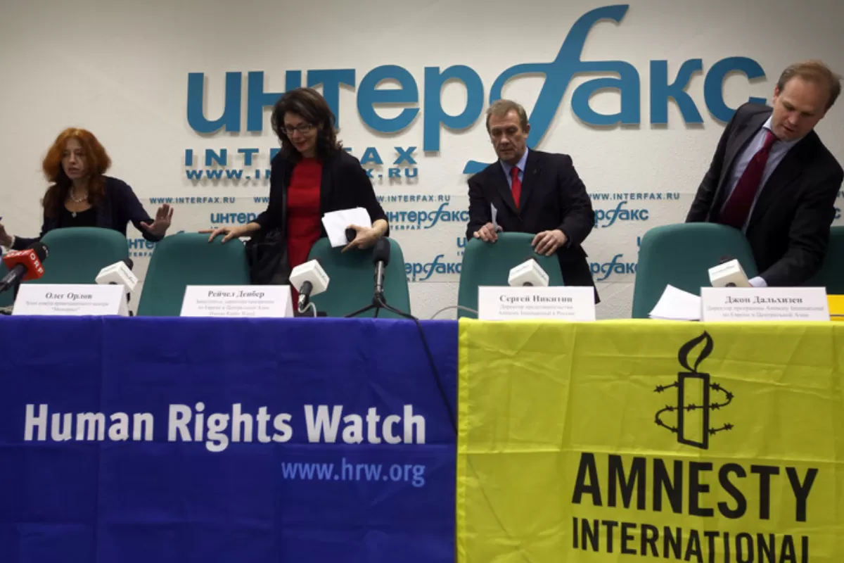 RĂZBOI ÎN UCRAINA: Rusia interzice funcționarea pe teritoriul său a organizațiilor pentru apărarea drepturilor omului