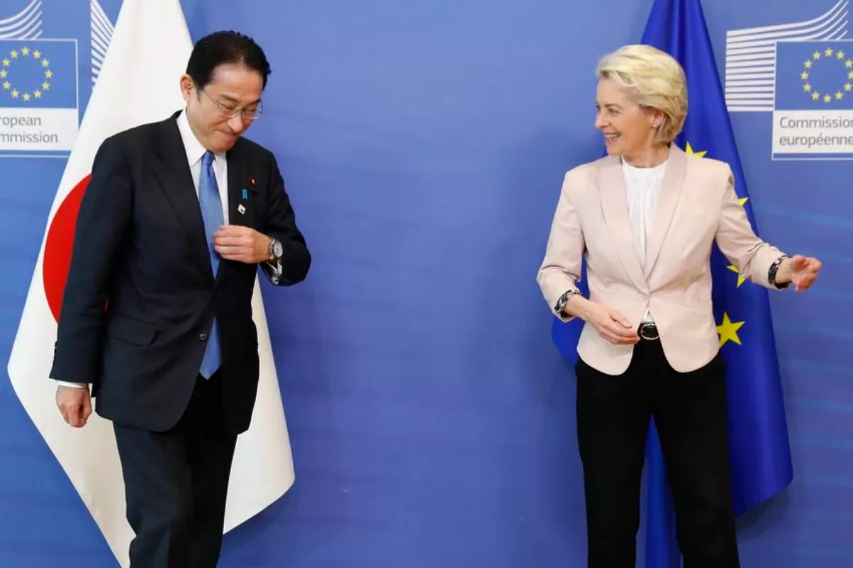 RĂZBOI ÎN UCRAINA: Japonia îngheaţă activele a 398 de ruşi, printre care fiicele lui Vladimir Putin