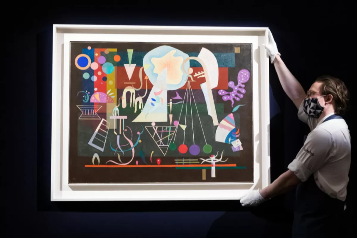 Zeci de tablouri împrumutate din Rusia sunt blocate la Seul, din cauza sancţiunilor internaţionale