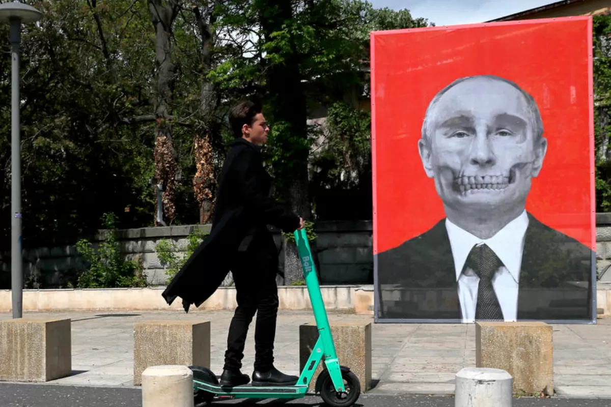 RĂZBOI ÎN UCRAINA: Parlamentul de la București își desființează grupurile de prietenie cu Rusia și Belarus