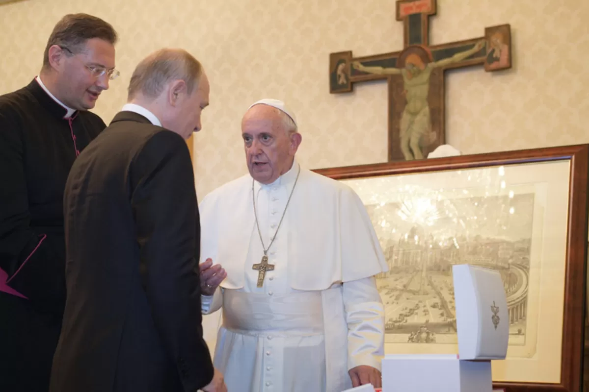 RĂZBOI ÎN UCRAINA: Papa Francisc e gata să meargă la Moscova