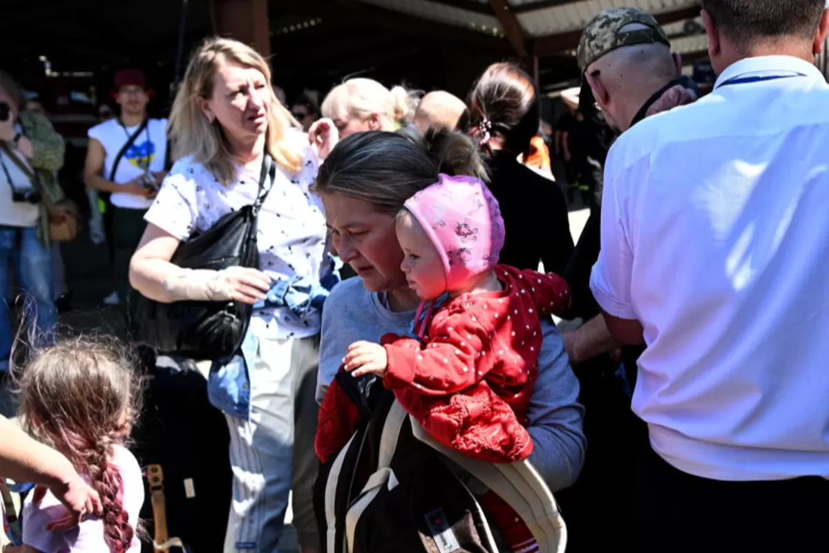 RĂZBOI ÎN UCRAINA: Peste 6 milioane de ucraineni au fugit din ţara lor de la începutul invaziei ruse, 90% sunt femei și copii