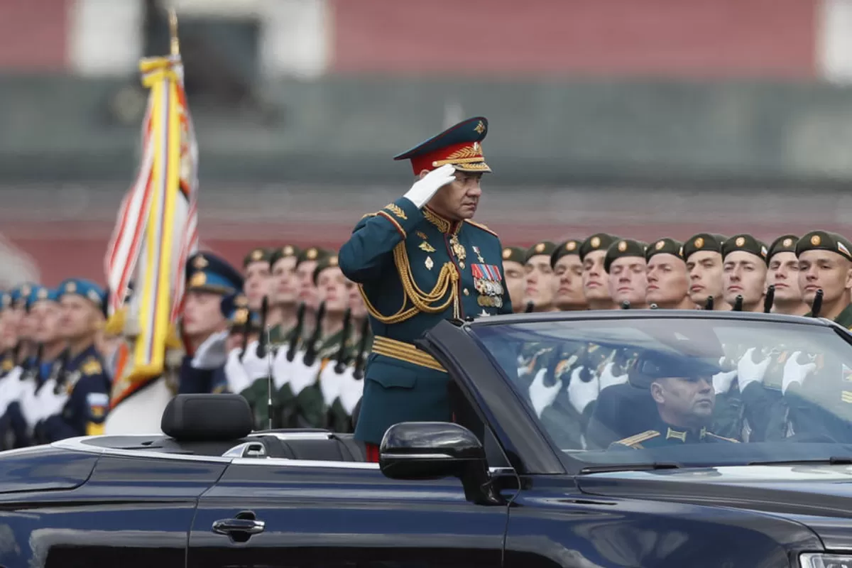 RĂZBOI ÎN UCRAINA: Rusia amenință că-și deschide baze militare noi în vest