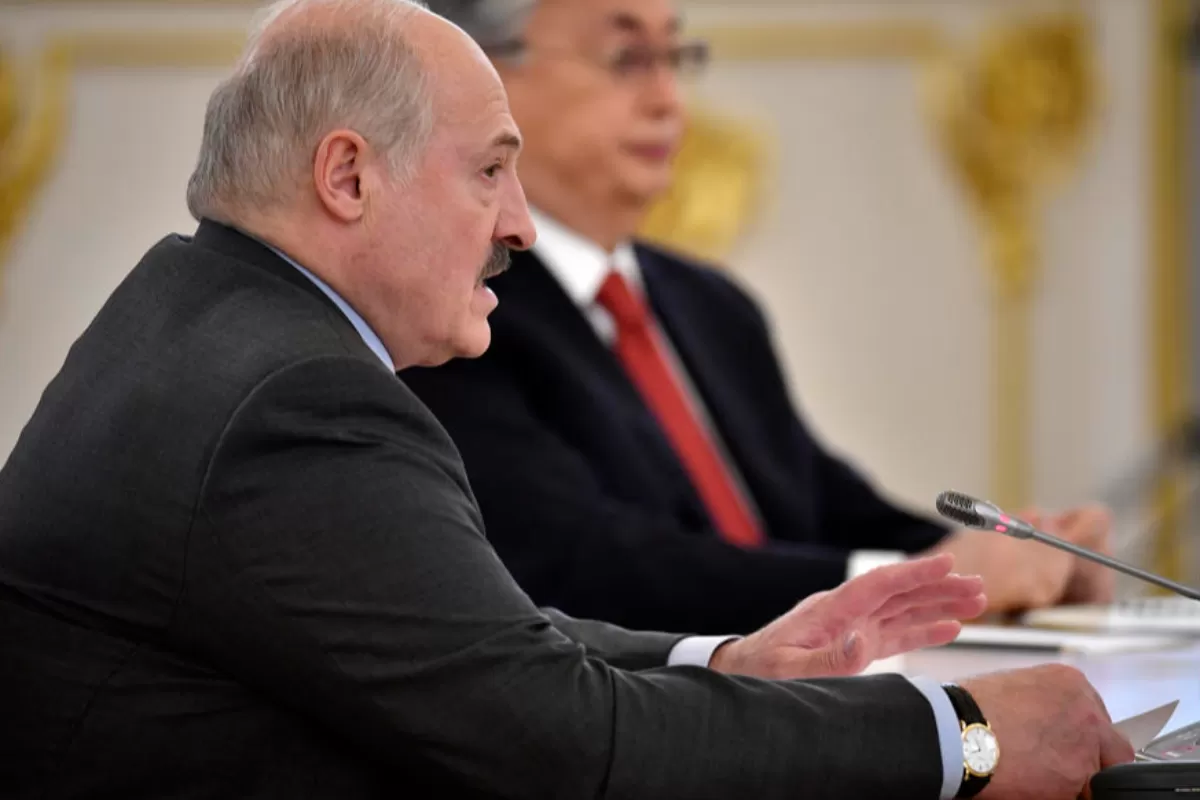 Belarus: Anchetă deschisă împotriva a doi responsabili ai canalului de opoziţie Nexta