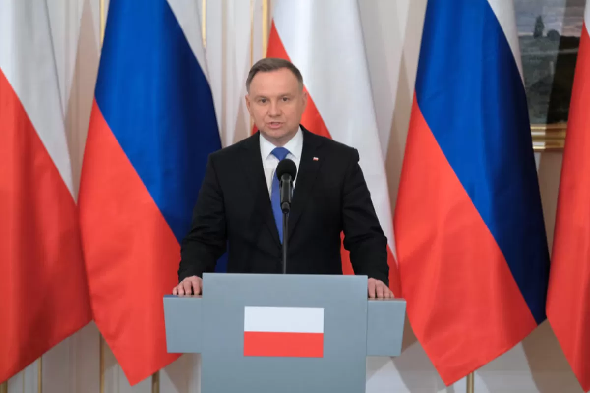 RĂZBOI ÎN UCRAINA: Ucraina trebuie să-şi decidă singură viitorul – afirmă preşedintele Poloniei