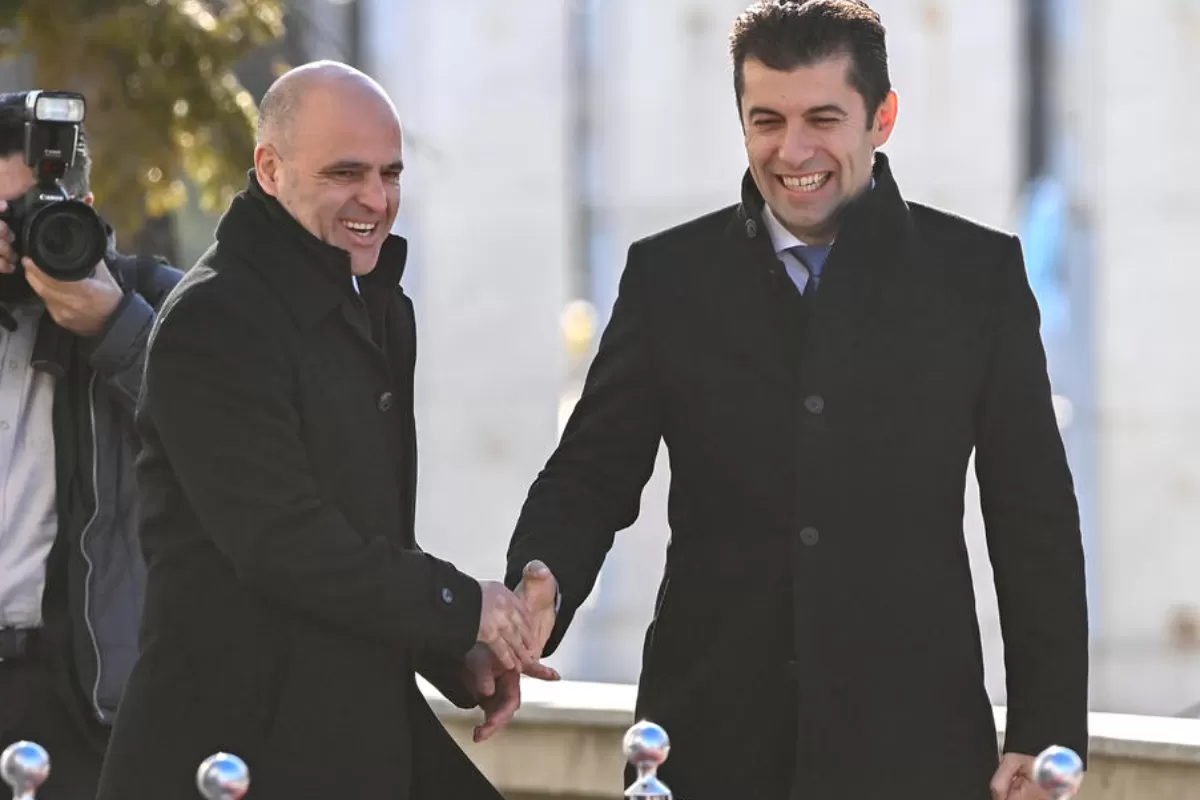 De ce renunțarea la vetoul privind aderarea Macedoniei de Nord la UE s-ar putea dovedi costisitoare pentru Bulgaria