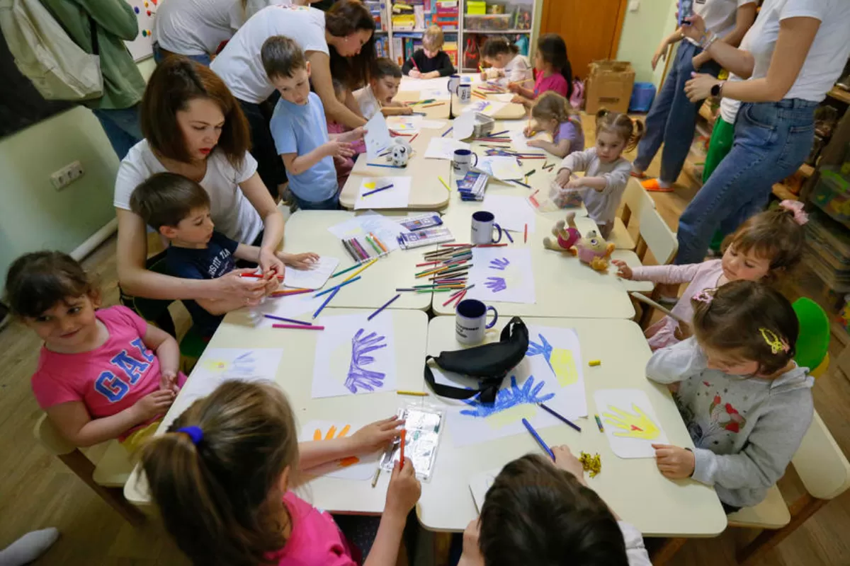 RĂZBOI ÎN UCRAINA: Cinci milioane de copii ucraineni sunt dependenţi de ajutor umanitar – relevă datele UNICEF